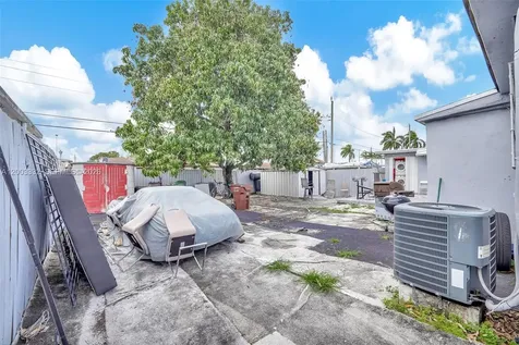 2650 W 8th Avenue Hialeah FL 33010