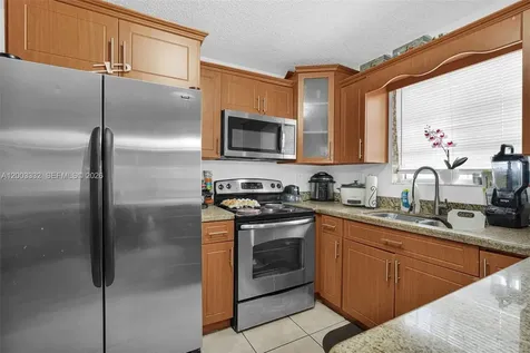 2650 W 8th Avenue Hialeah FL 33010