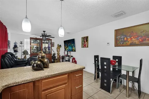 2650 W 8th Avenue Hialeah FL 33010