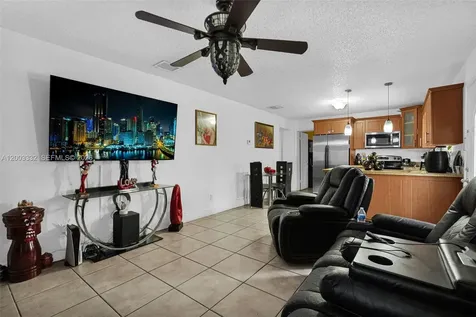 2650 W 8th Avenue Hialeah FL 33010
