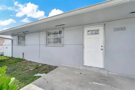 2650 W 8th Avenue Hialeah FL 33010