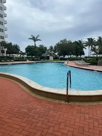 3001 S Ocean Drive Hollywood FL 33019