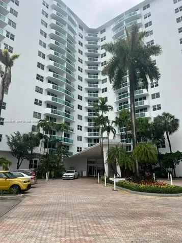 3001 S Ocean Drive Hollywood FL 33019