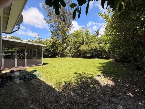 5765 SW 48th Street Miami FL 33155