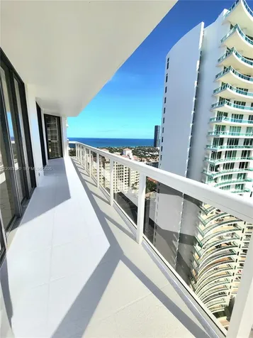 20185 E Country Club Drive Aventura FL 33180