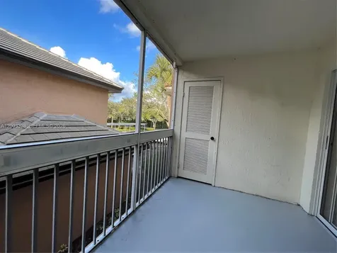 9833 Westview Drive Coral Springs FL 33076