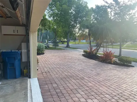 659 Verona Place Weston FL 33326