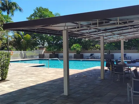659 Verona Place Weston FL 33326