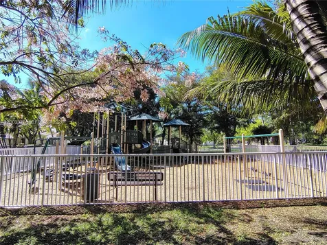 659 Verona Place Weston FL 33326