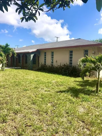 4900 SW 36th Court Pembroke Park FL 33023