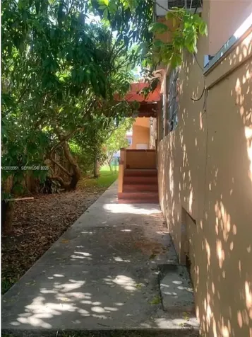 3410 SW 11th Street Miami FL 33135
