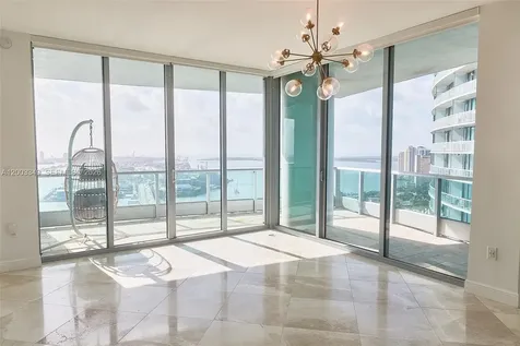 900 Biscayne Boulevard Miami FL 33132