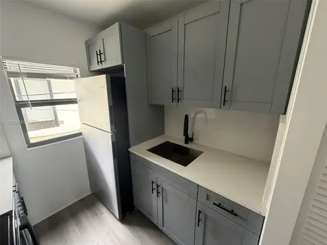 628 SW 21st Avenue Miami FL 33135
