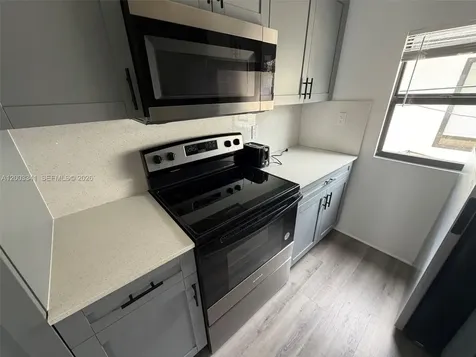 628 SW 21st Avenue Miami FL 33135