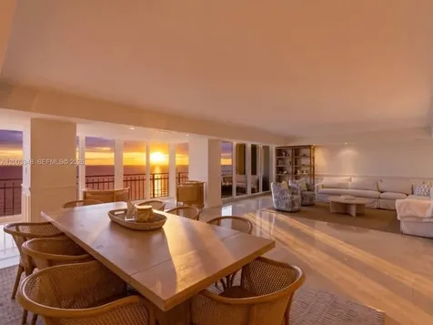 600 Grapetree Drive Key Biscayne FL 33149