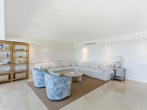 600 Grapetree Drive Key Biscayne FL 33149