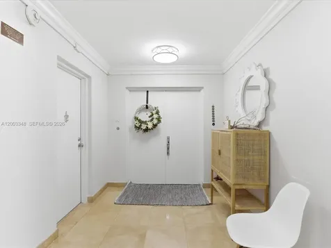 600 Grapetree Drive Key Biscayne FL 33149