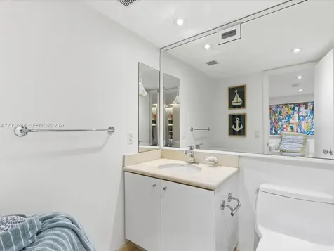 600 Grapetree Drive Key Biscayne FL 33149