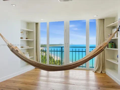 600 Grapetree Drive Key Biscayne FL 33149