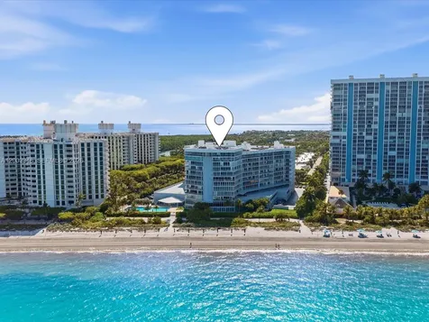 600 Grapetree Drive Key Biscayne FL 33149