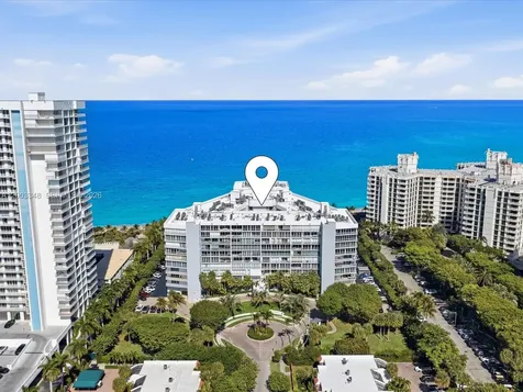600 Grapetree Drive Key Biscayne FL 33149