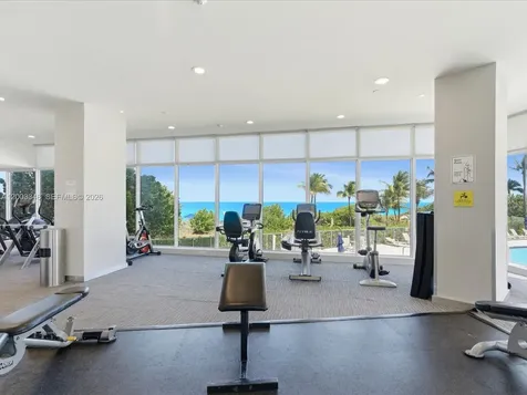 600 Grapetree Drive Key Biscayne FL 33149