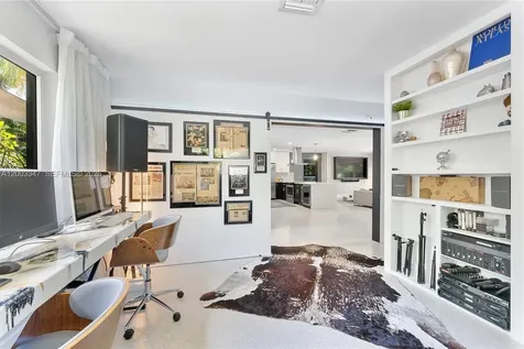2825 NW 10th Avenue Wilton Manors FL 33311