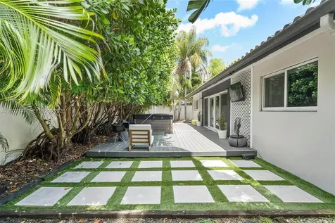 2825 NW 10th Avenue Wilton Manors FL 33311
