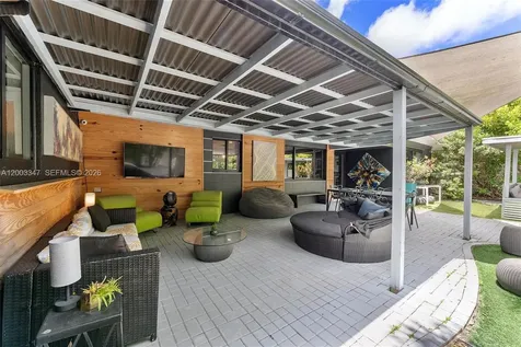 2825 NW 10th Avenue Wilton Manors FL 33311