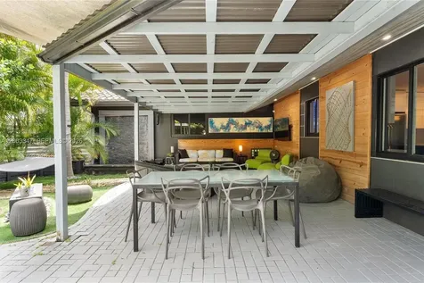 2825 NW 10th Avenue Wilton Manors FL 33311