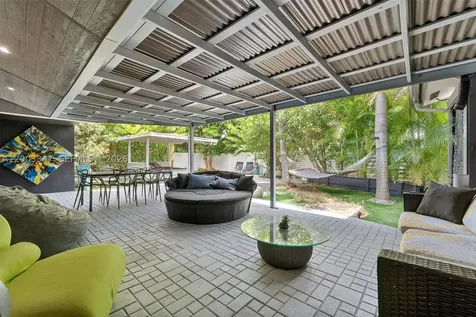 2825 NW 10th Avenue Wilton Manors FL 33311