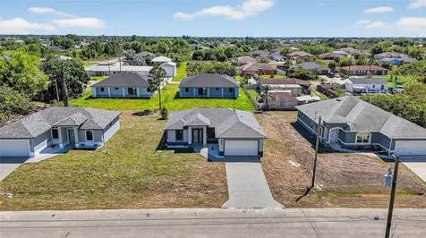 3903 SW 11 Lehigh Acres FL 33976