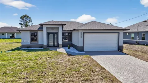 3903 SW 11 Lehigh Acres FL 33976