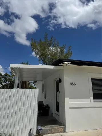 455 NW 132nd Street North Miami FL 33168