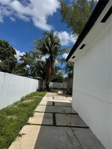 455 NW 132nd Street North Miami FL 33168