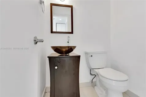100 Bayview Drive Sunny Isles Beach FL 33160