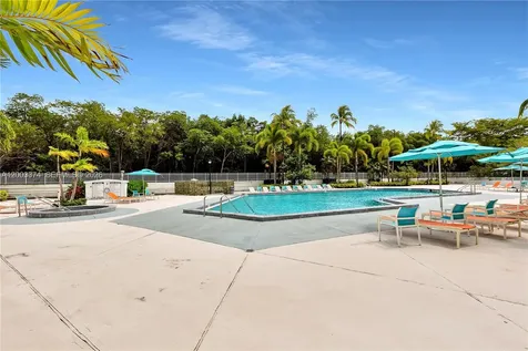 100 Bayview Drive Sunny Isles Beach FL 33160