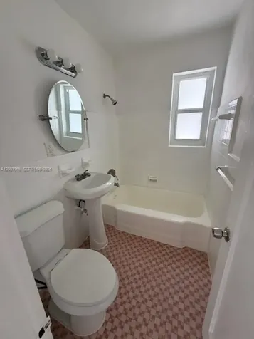 2471 Dewey Street Hollywood FL 33020
