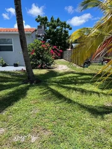 2471 Dewey Street Hollywood FL 33020