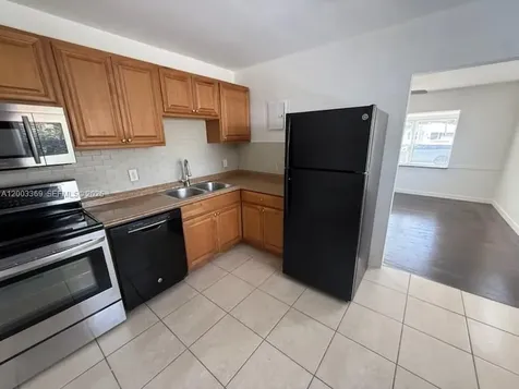 2471 Dewey Street Hollywood FL 33020