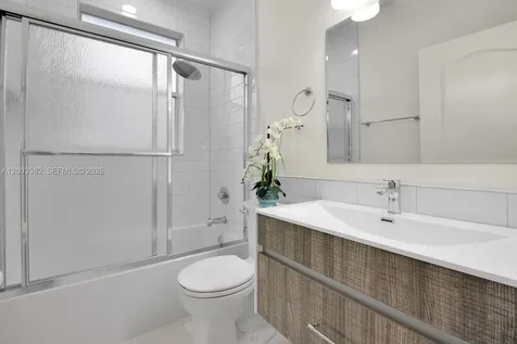 18322 SW 94th Court Palmetto Bay FL 33157