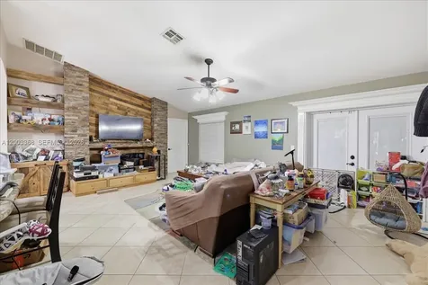 403 SW 28th Place Cape Coral FL 33991