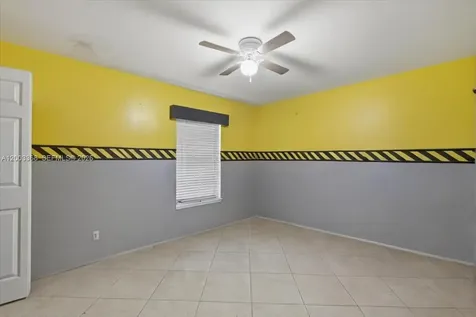 403 SW 28th Place Cape Coral FL 33991