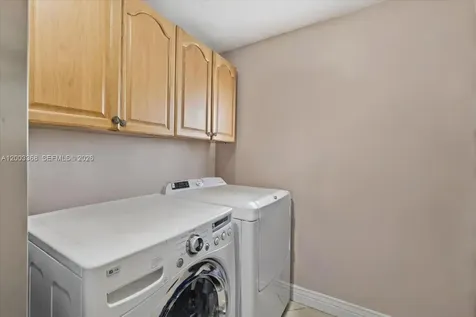 403 SW 28th Place Cape Coral FL 33991