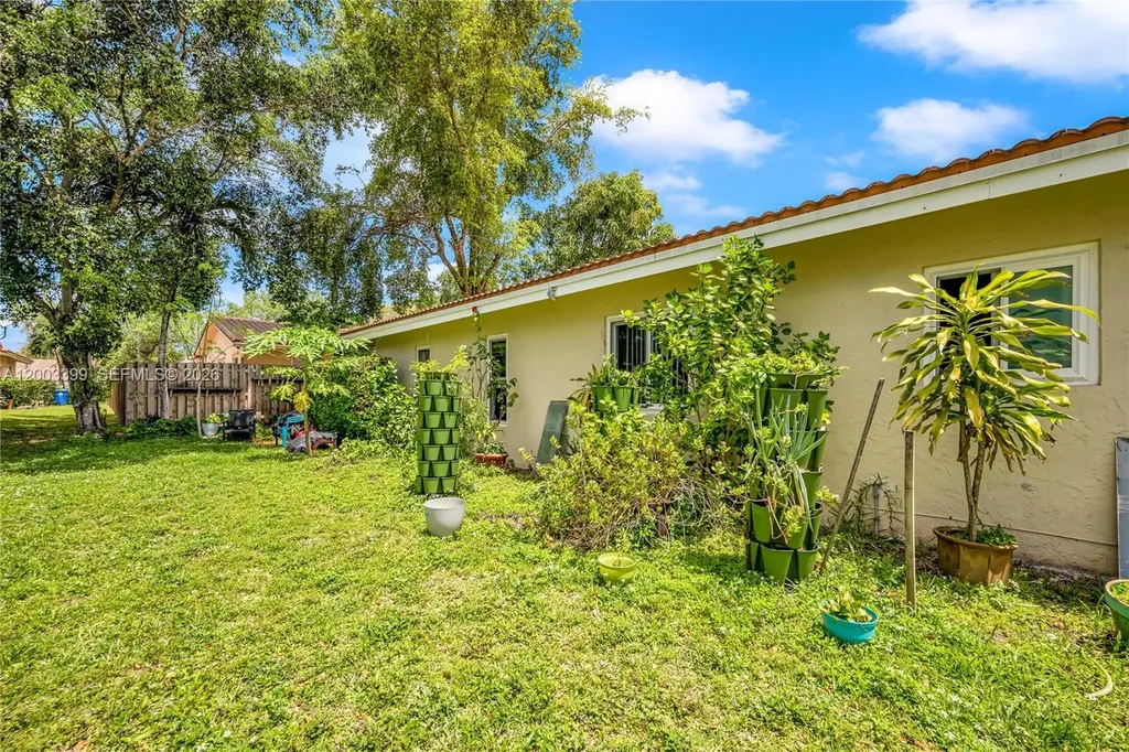 8135 NW 39th Street Coral Springs FL 33065
