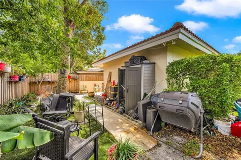 8135 NW 39th Street Coral Springs FL 33065