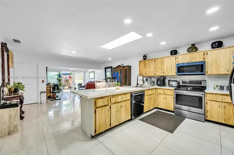 8135 NW 39th Street Coral Springs FL 33065