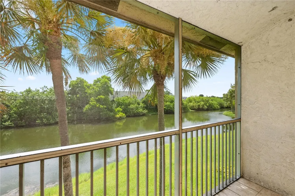 5560 Lakeside Drive Margate FL 33063