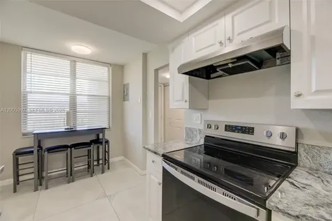 2999 NW 48th Avenue Lauderdale Lakes FL 33313
