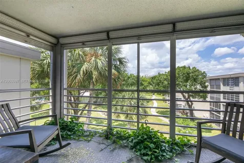 2999 NW 48th Avenue Lauderdale Lakes FL 33313